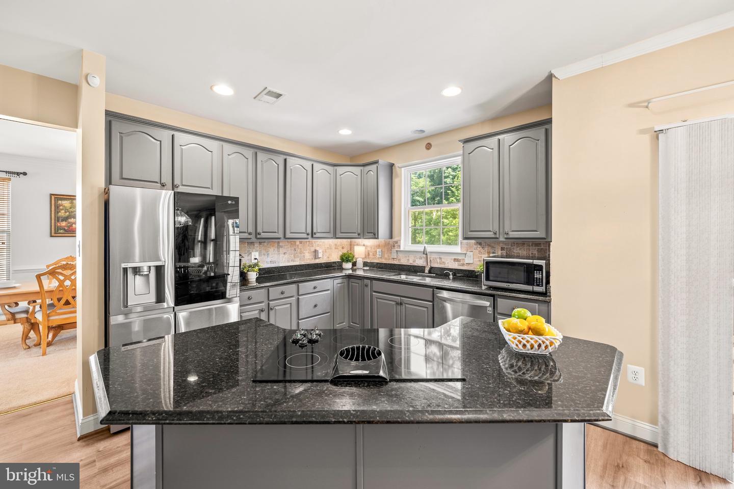 10352 Whittier Ct Property Photo 4