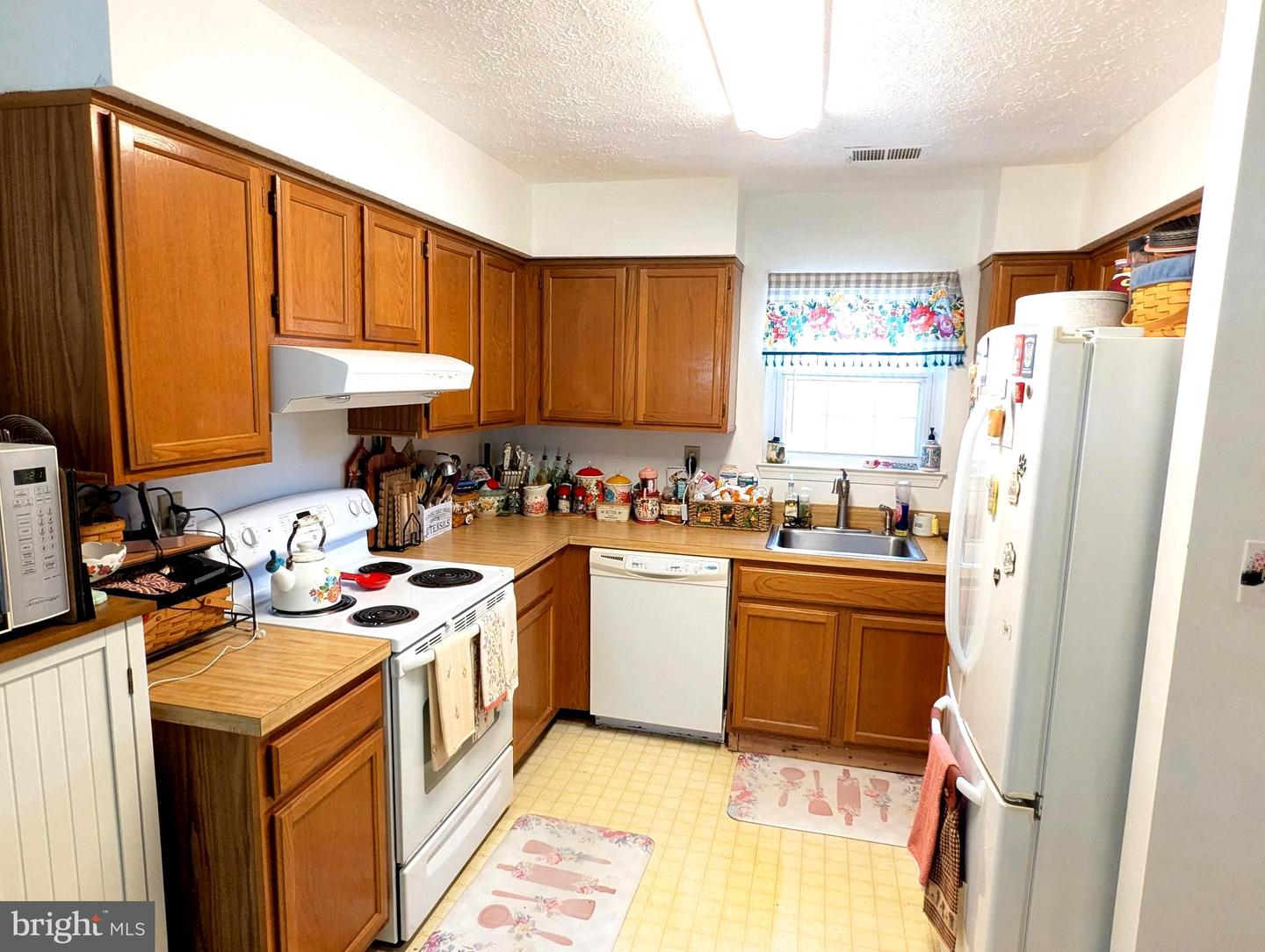 6089 Red Squirrel Pl Property Photo 8