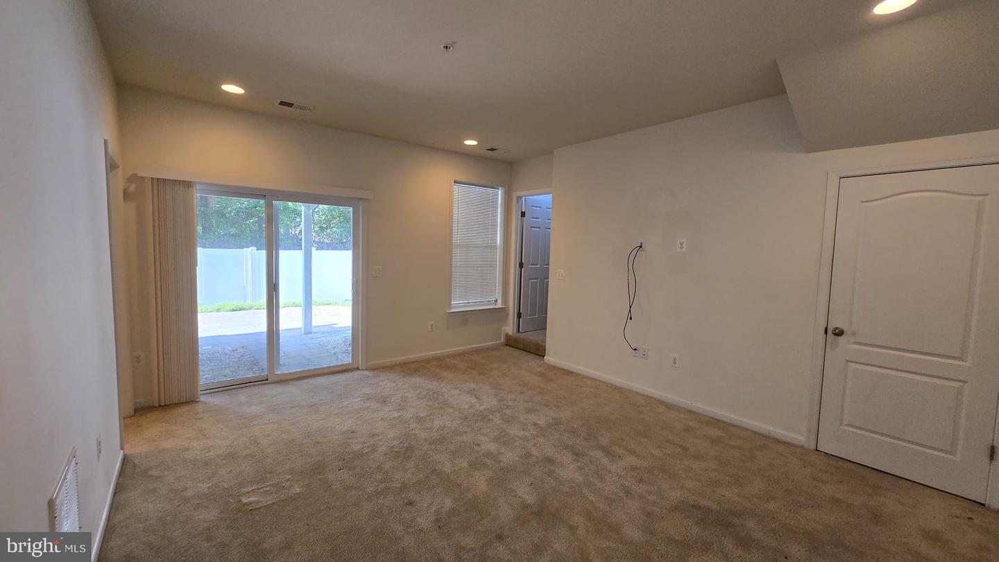 12298 Sandstone St Property Photo 17