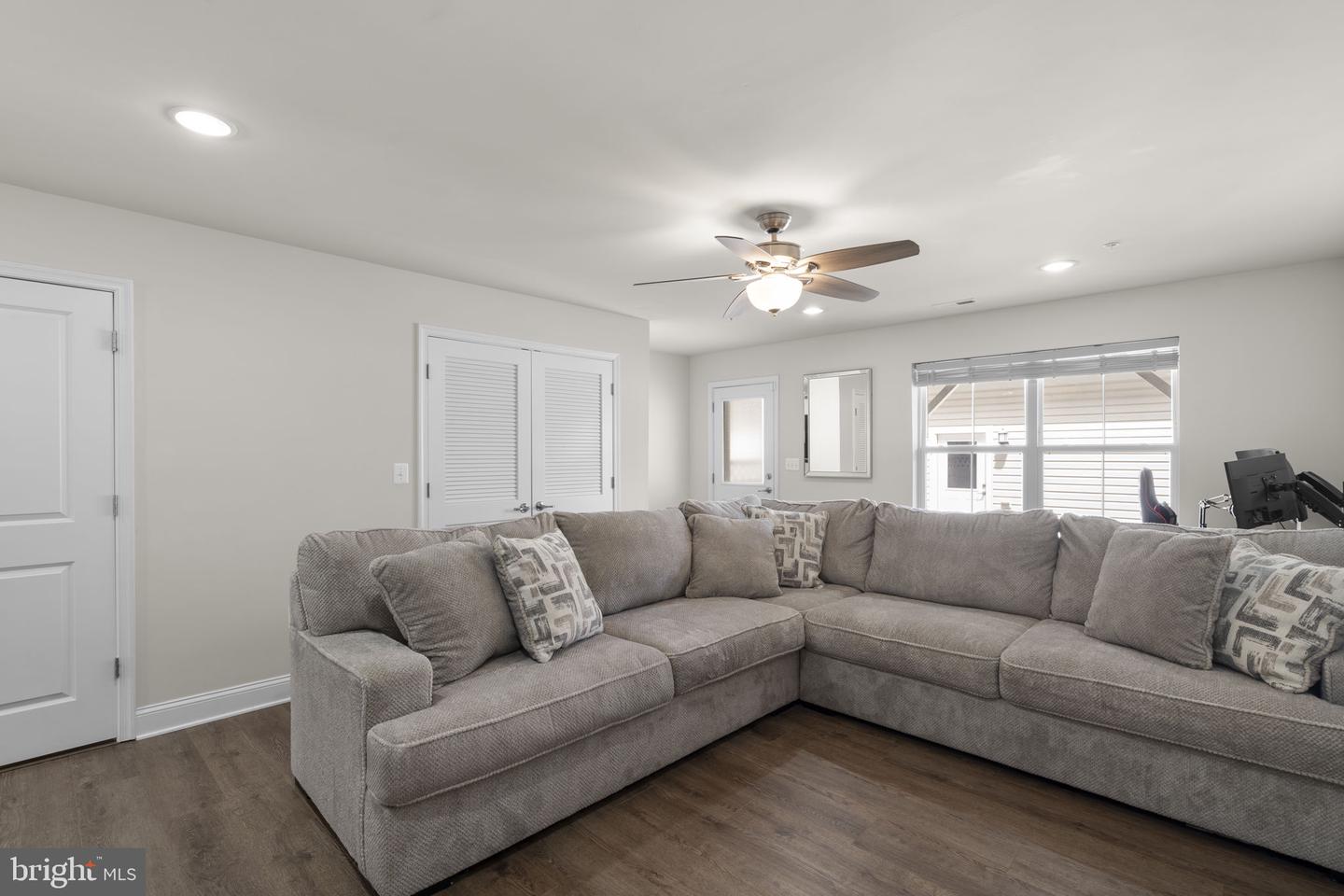11279 St Luke Dr Property Photo 35