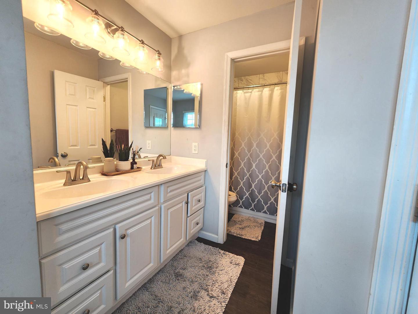 3447-a Iris Pl Property Photo 13