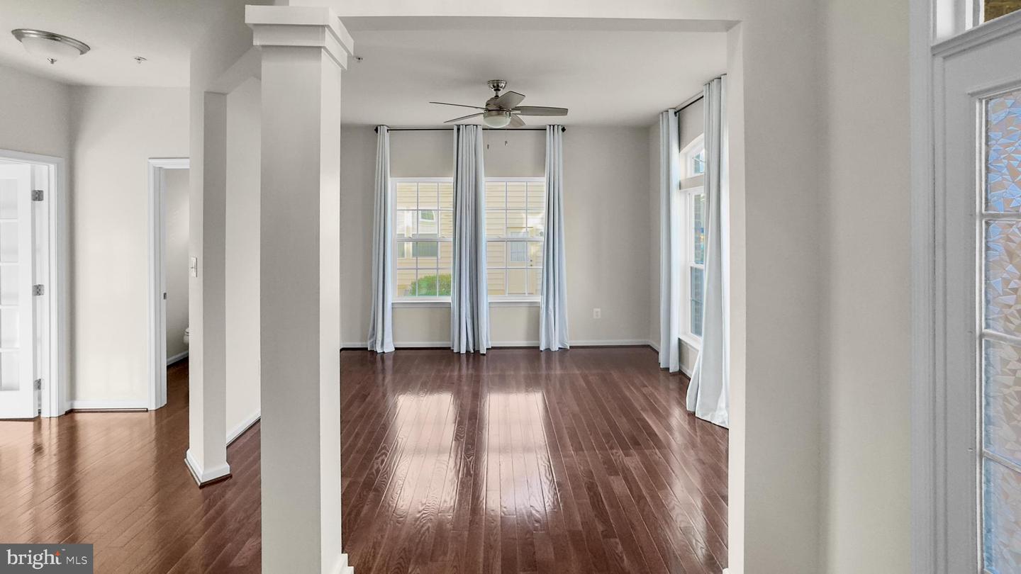 10185 Warfield St Property Photo 5