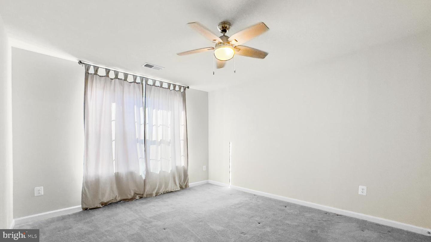 10185 Warfield St Property Photo 11