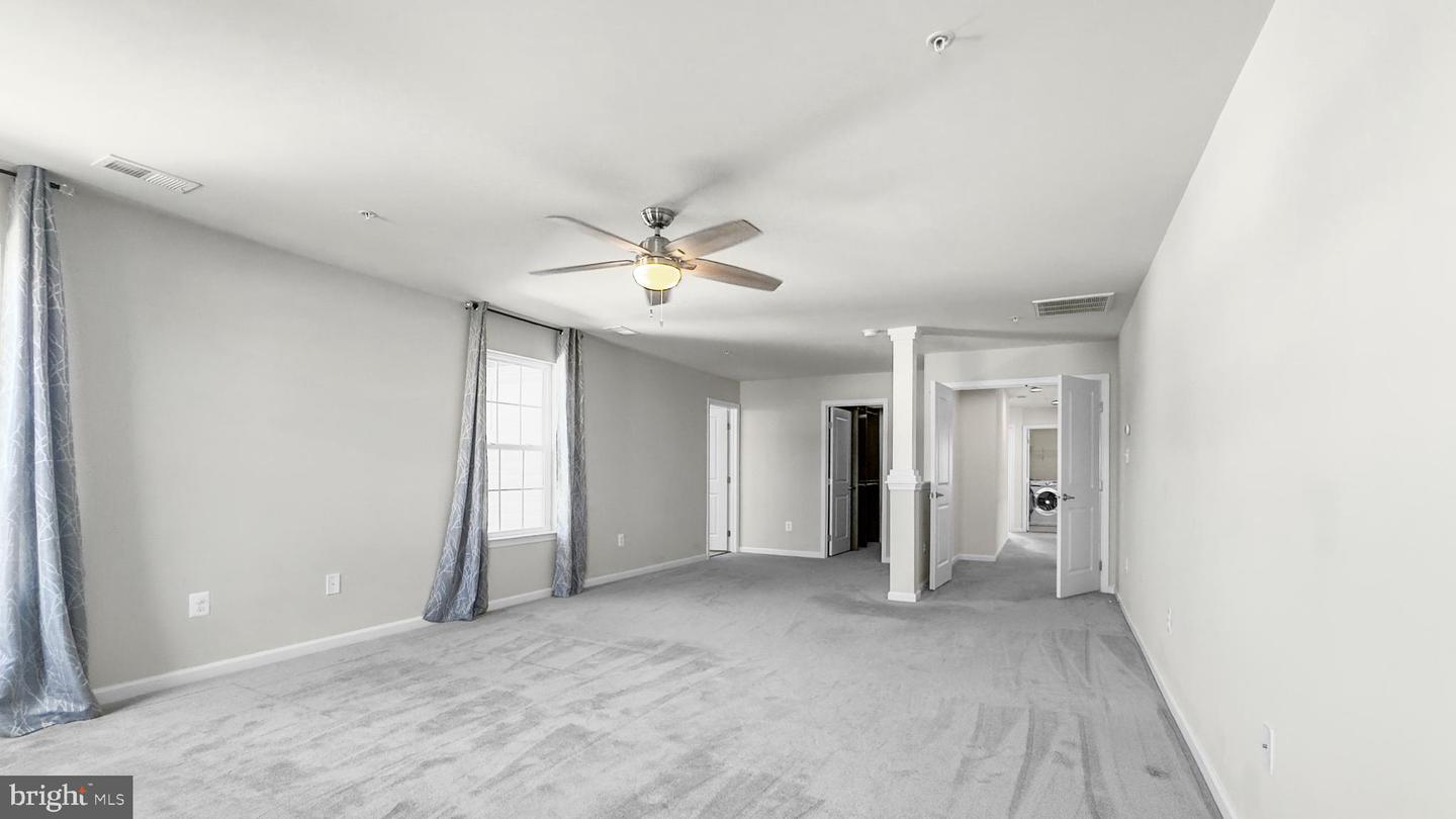10185 Warfield St Property Photo 12