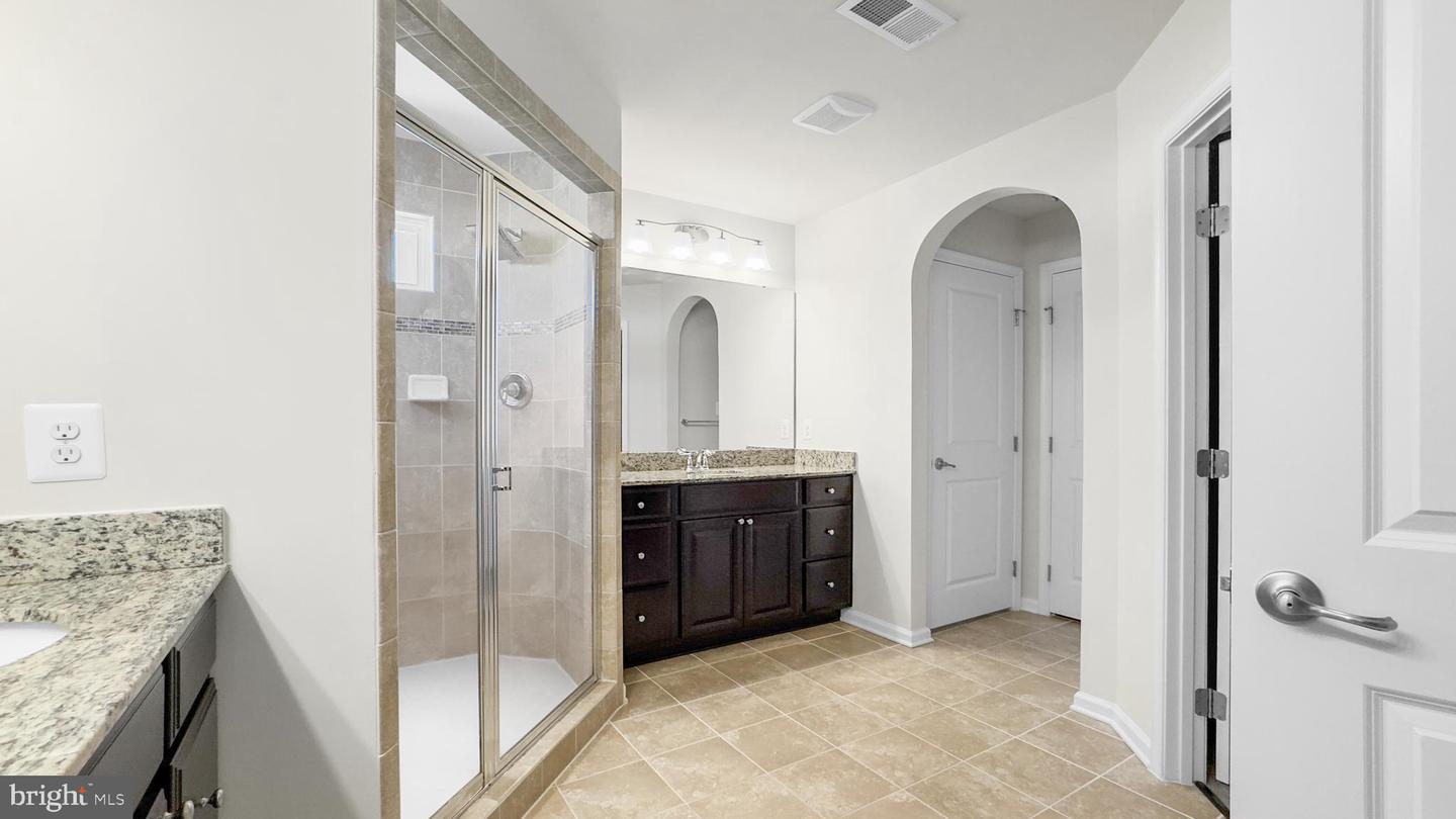 10185 Warfield St Property Photo 14