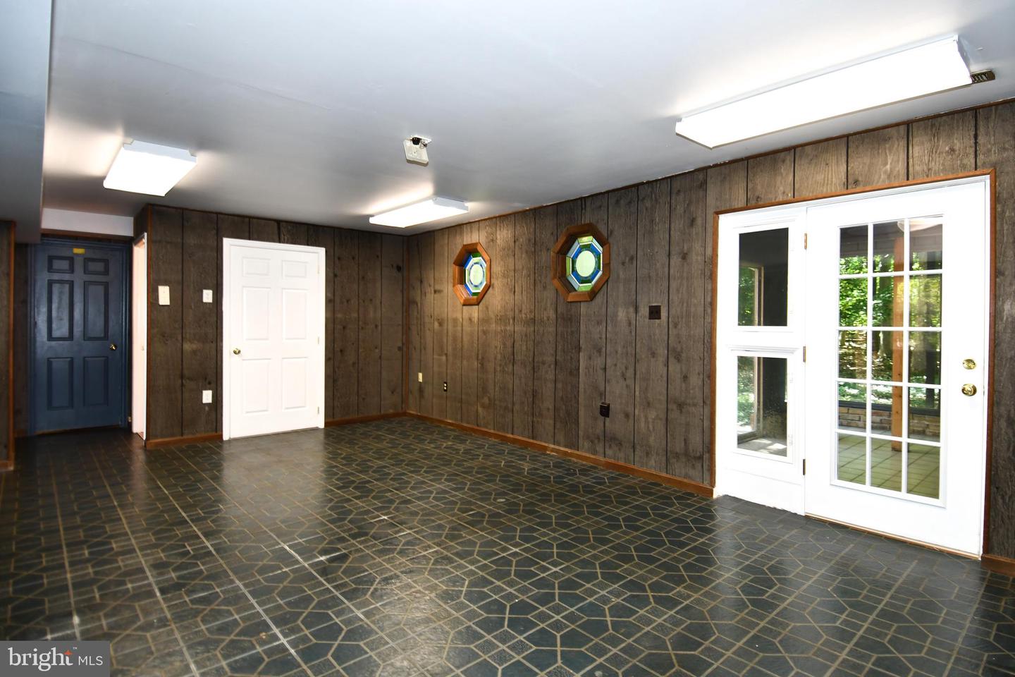 8870 Brook Dr Property Photo 35