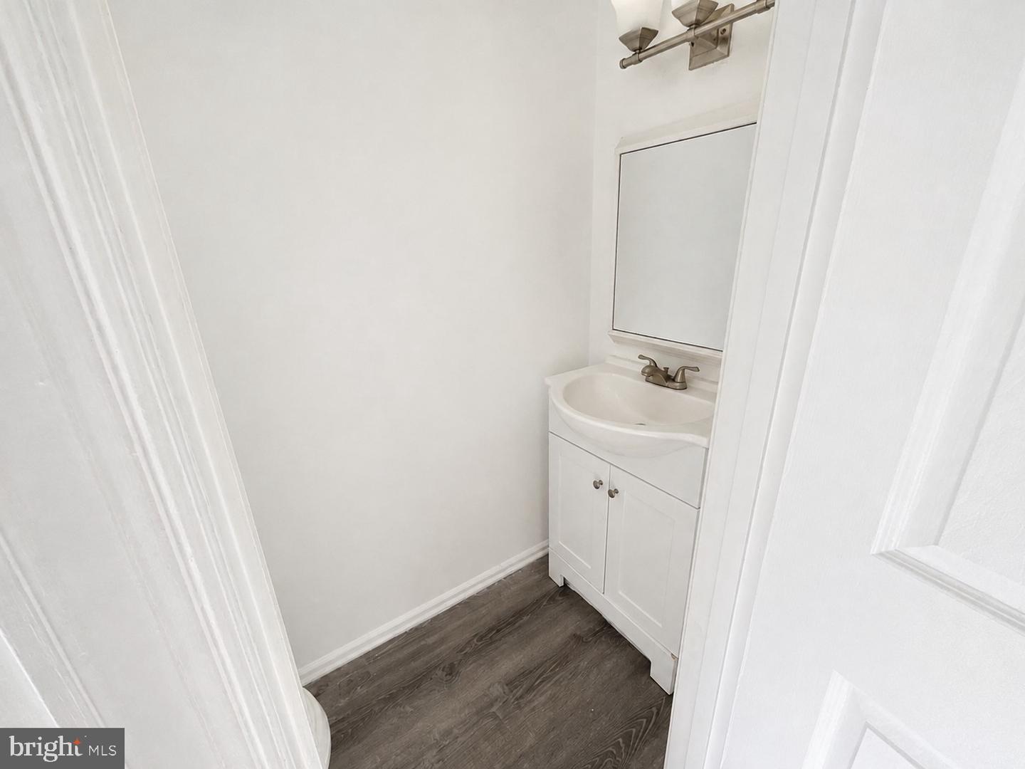 3879 Kearnys Inn Pl Property Photo 11