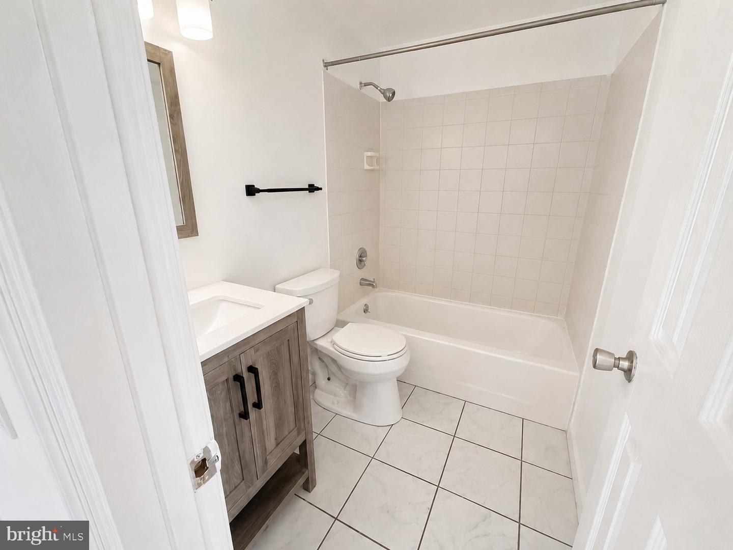 3879 Kearnys Inn Pl Property Photo 14