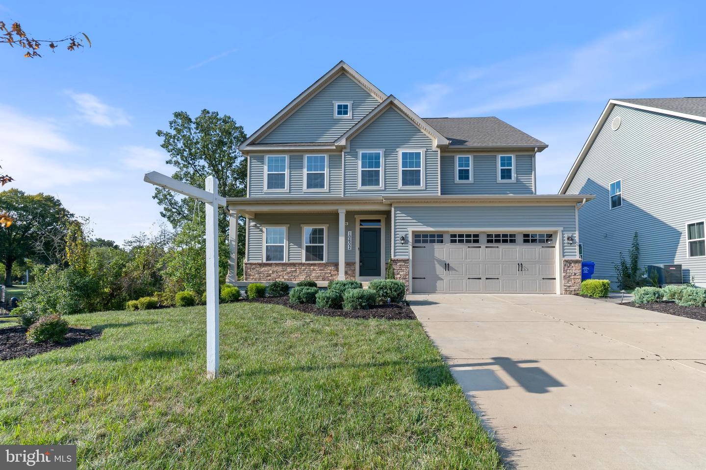 10602 Starfire Ln Property Photo 2