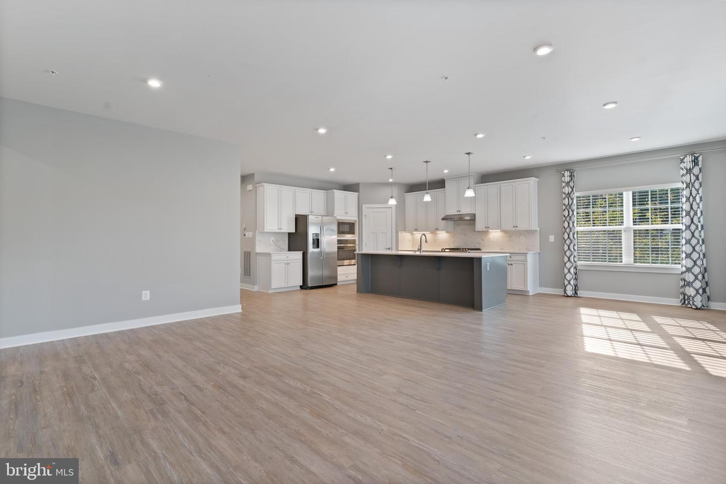 10602 Starfire Ln Property Photo 13