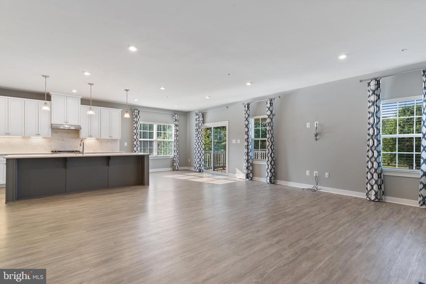 10602 Starfire Ln Property Photo 15