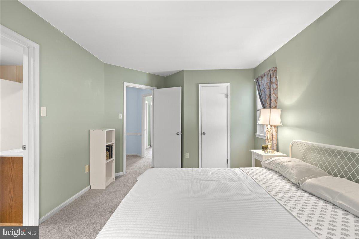 8929 Locust St Property Photo 15