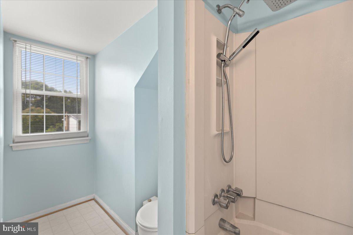 8929 Locust St Property Photo 27