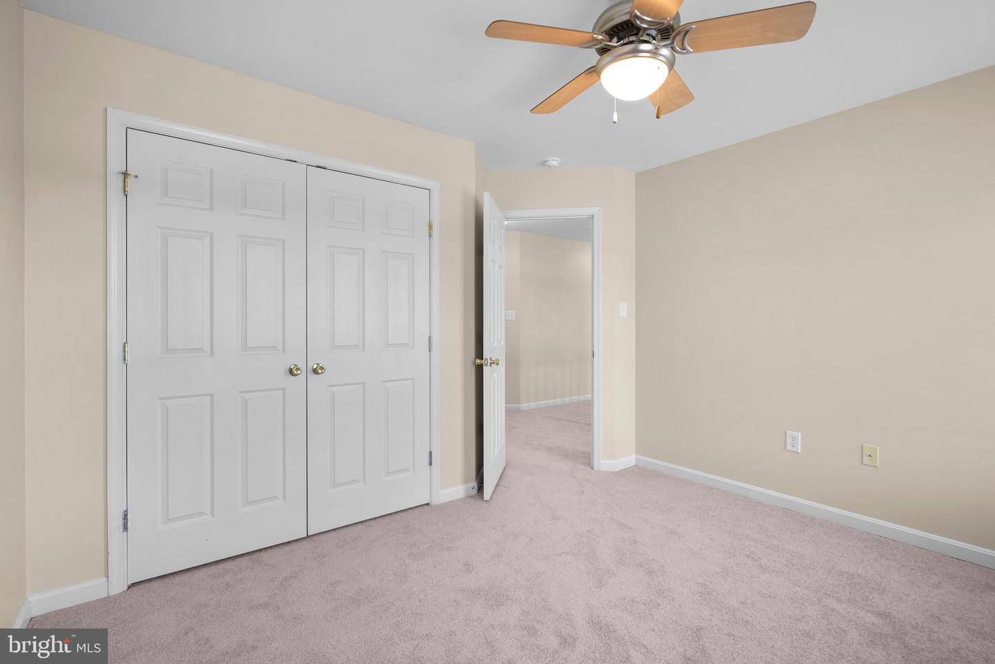 7425 Sandy Bottom Ct Property Photo 34
