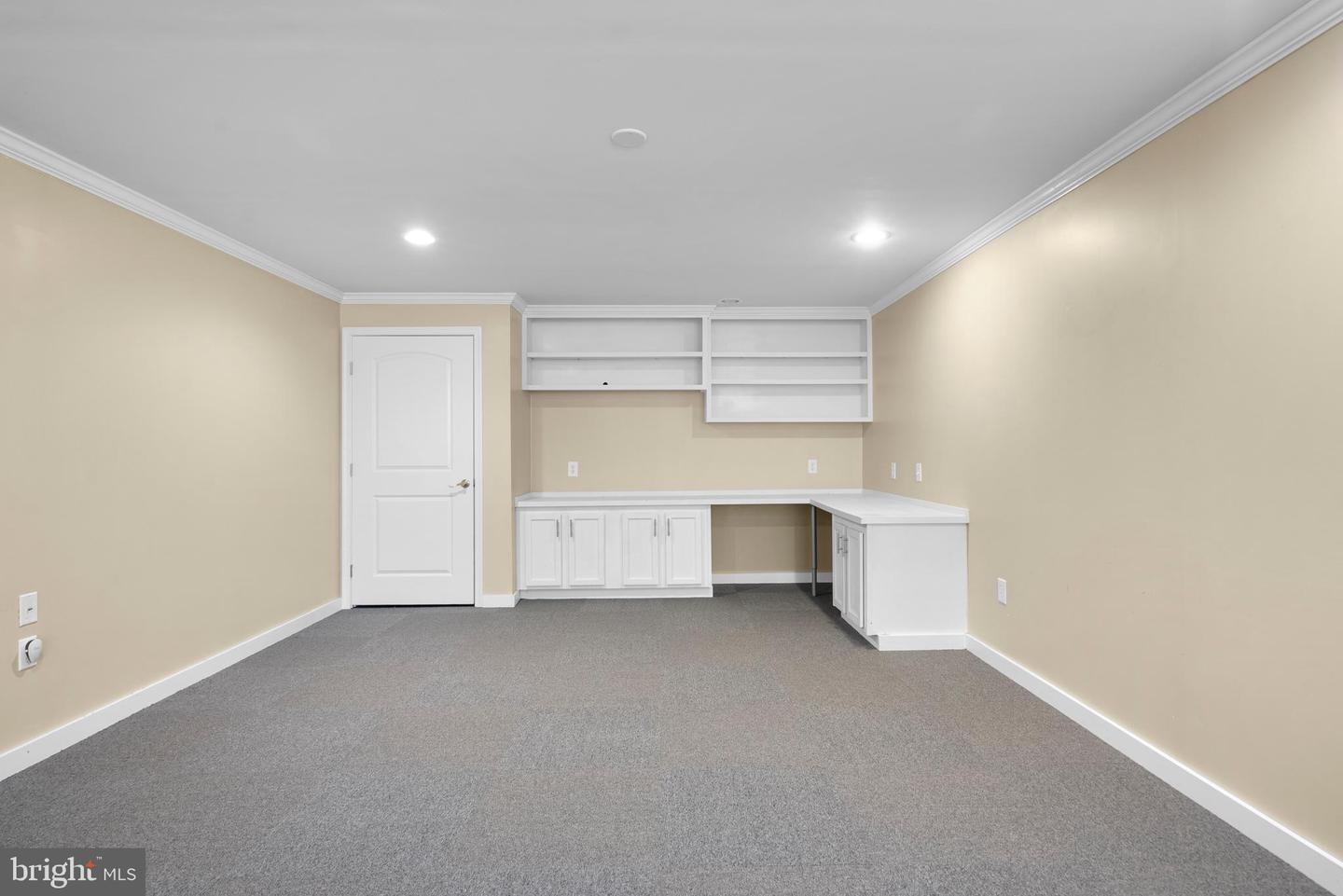 7425 Sandy Bottom Ct Property Photo 46