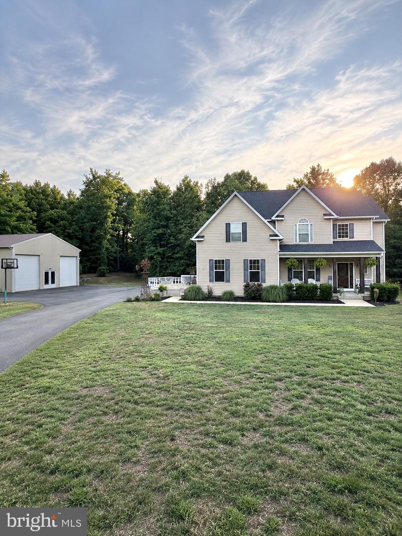 6825 DILLON CT