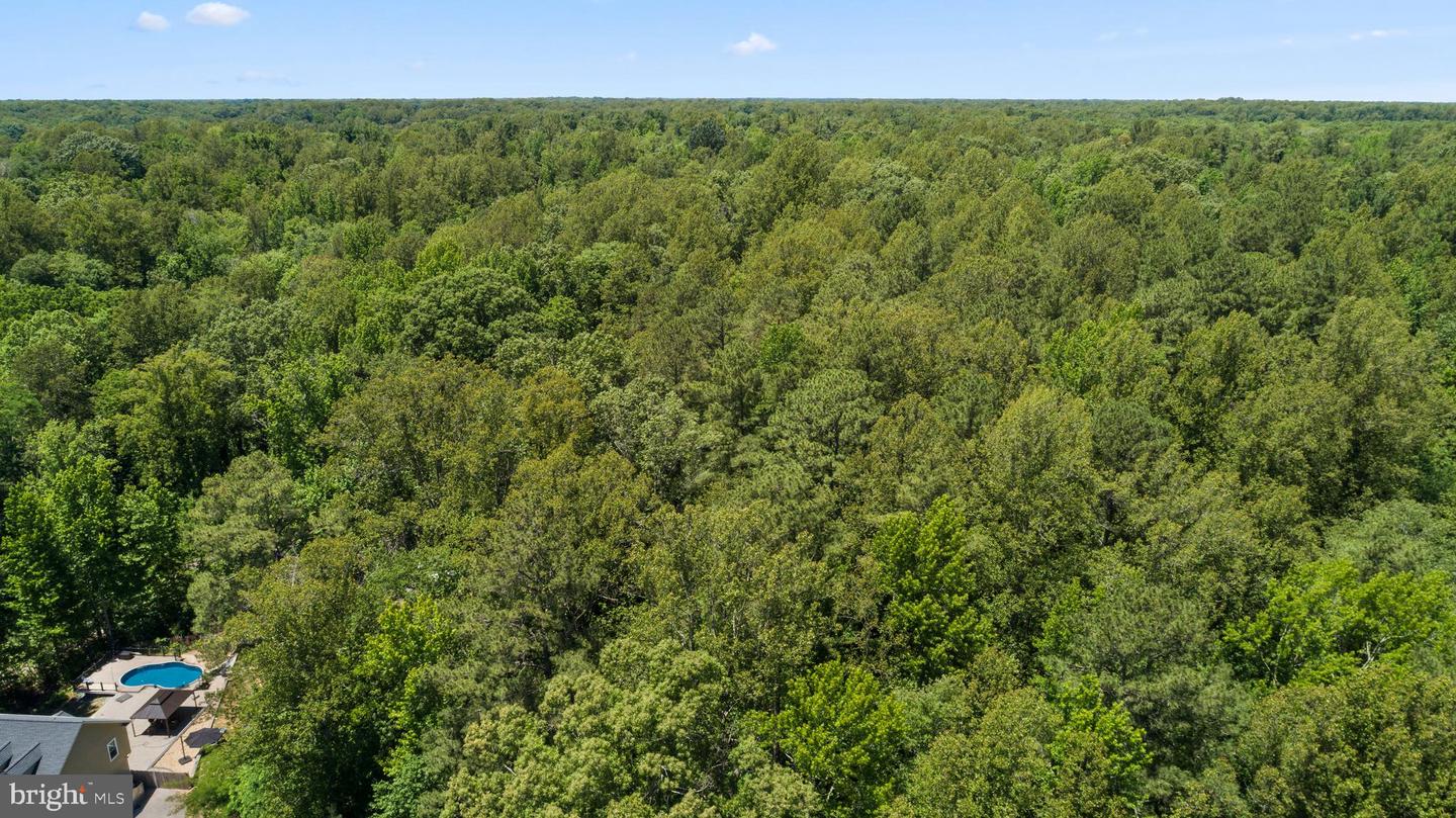 8625 Keech Rd Property Photo 9