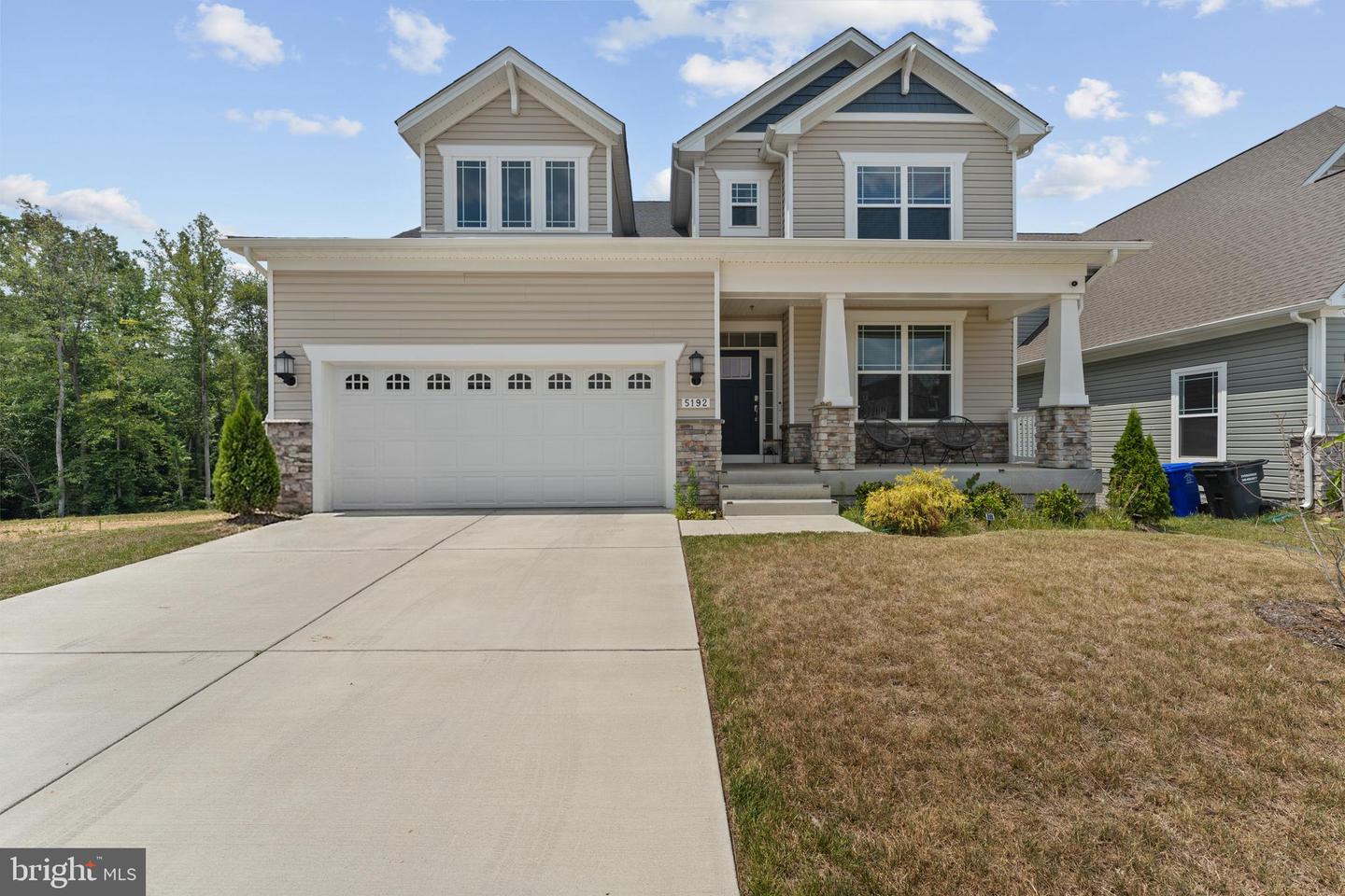 5192 Newport Cir Property Photo 1