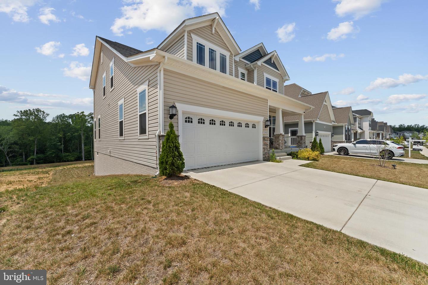 5192 Newport Cir Property Photo 3