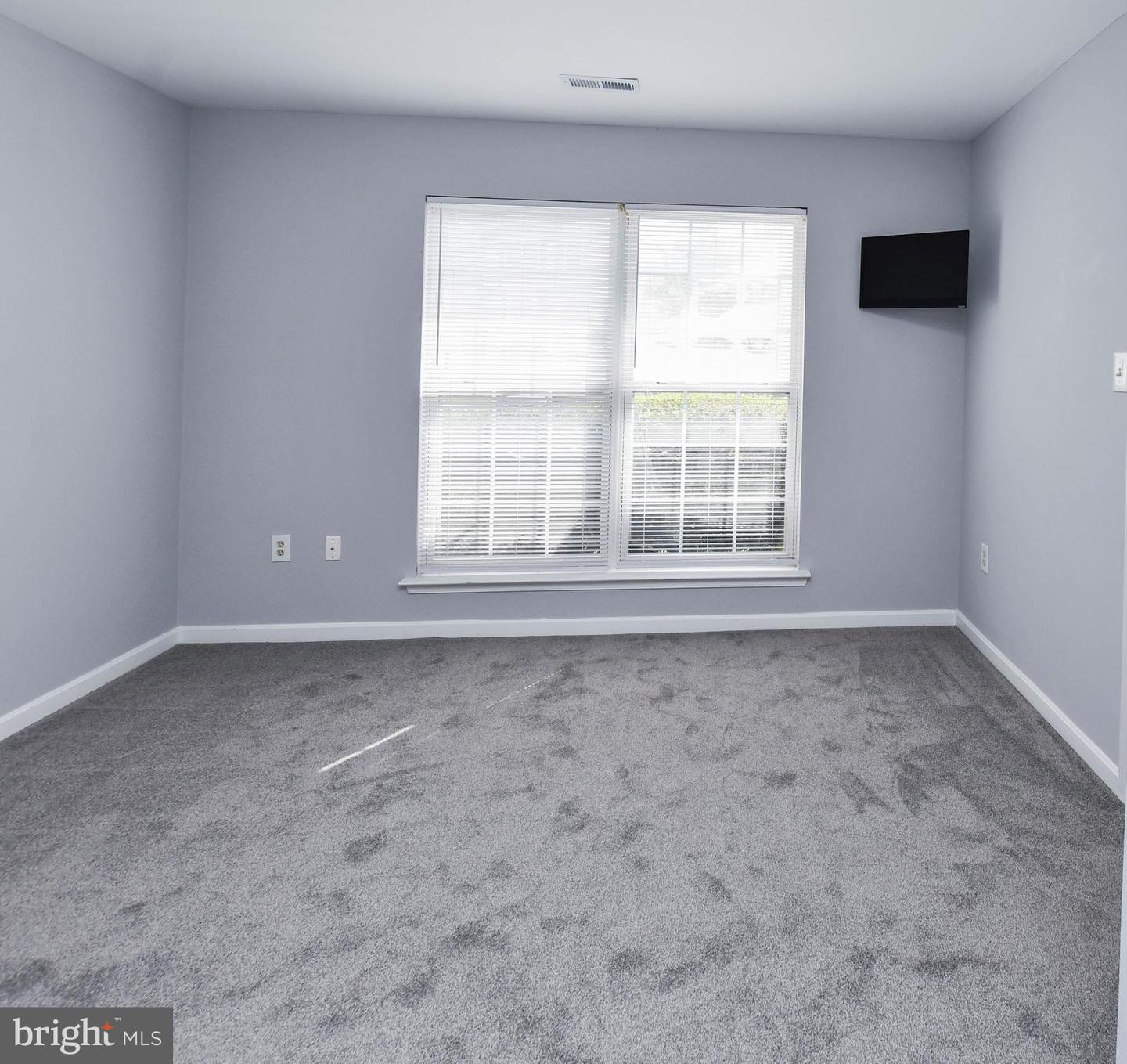 2547 Enterprise Pl Property Photo 9