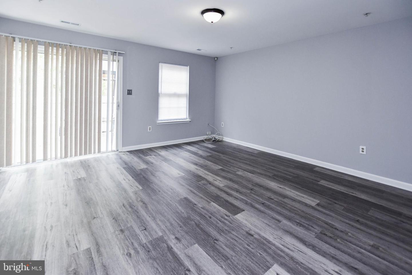 2547 Enterprise Pl Property Photo 14