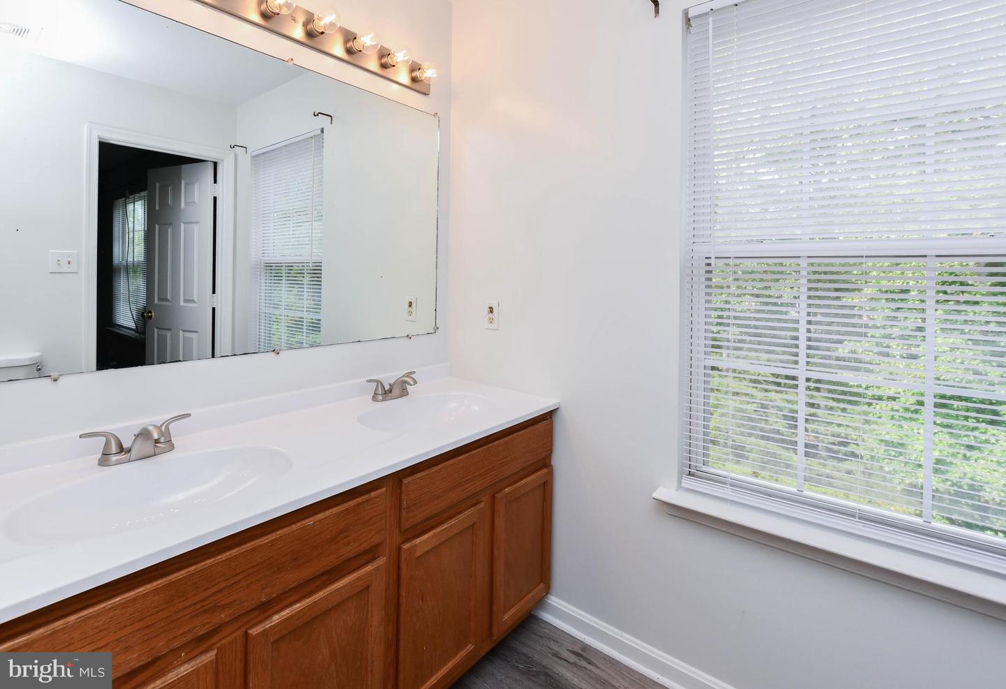 2547 Enterprise Pl Property Photo 38
