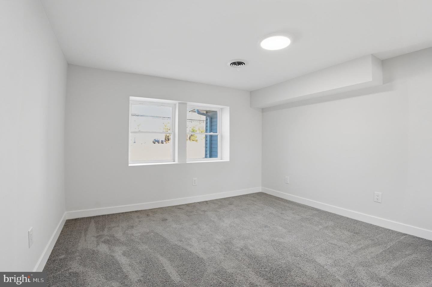 4425 Strauss Ave Property Photo 37