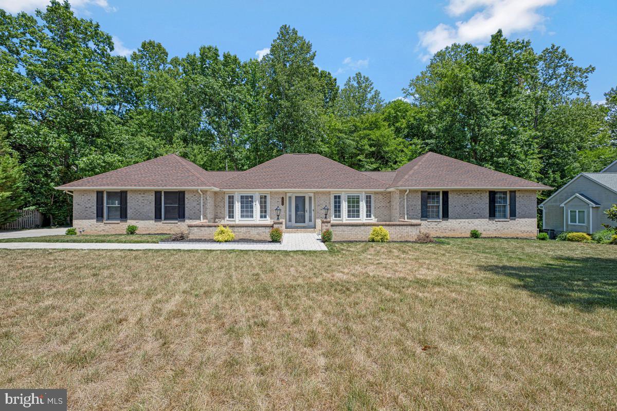 1010 Wales Dr Property Photo 1