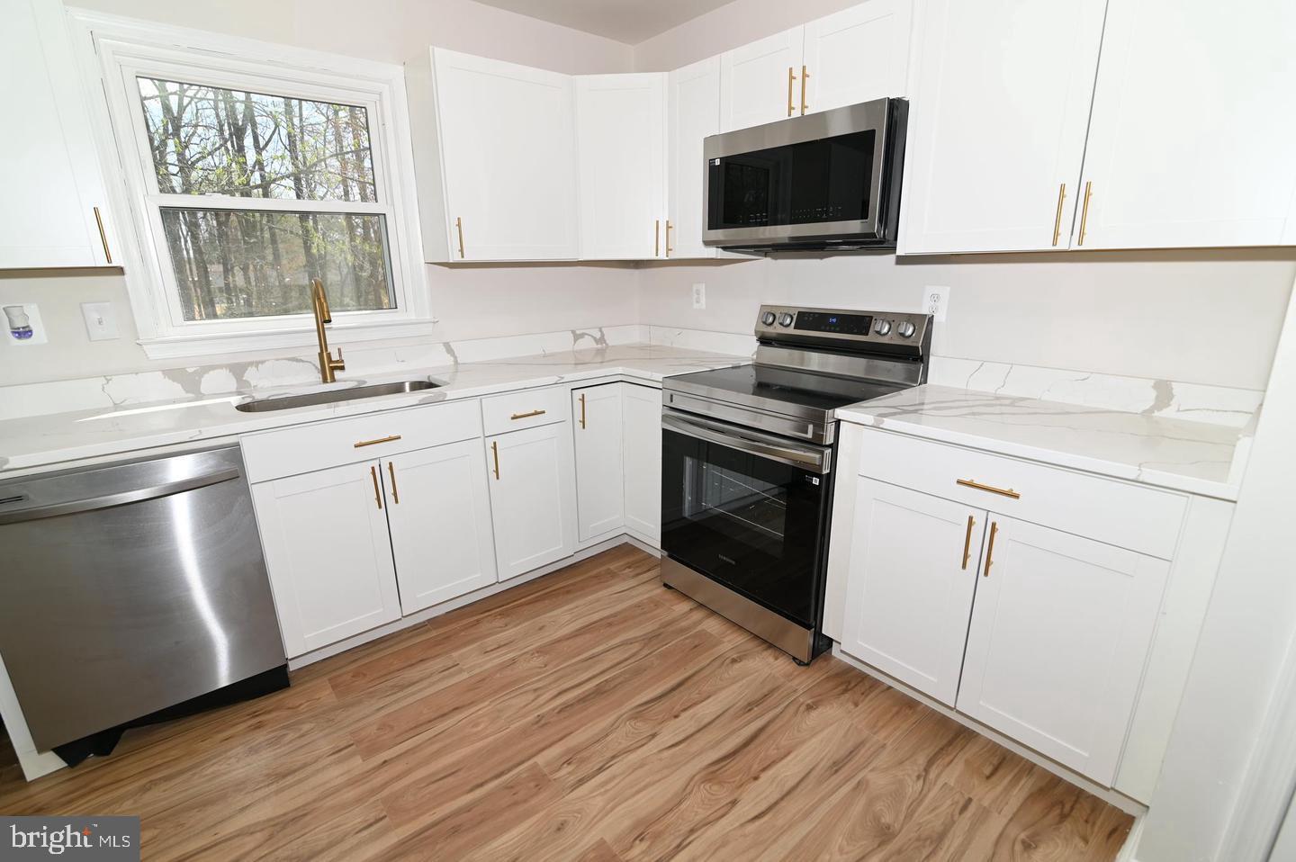 2124 Bell Tree Ln Property Photo 11