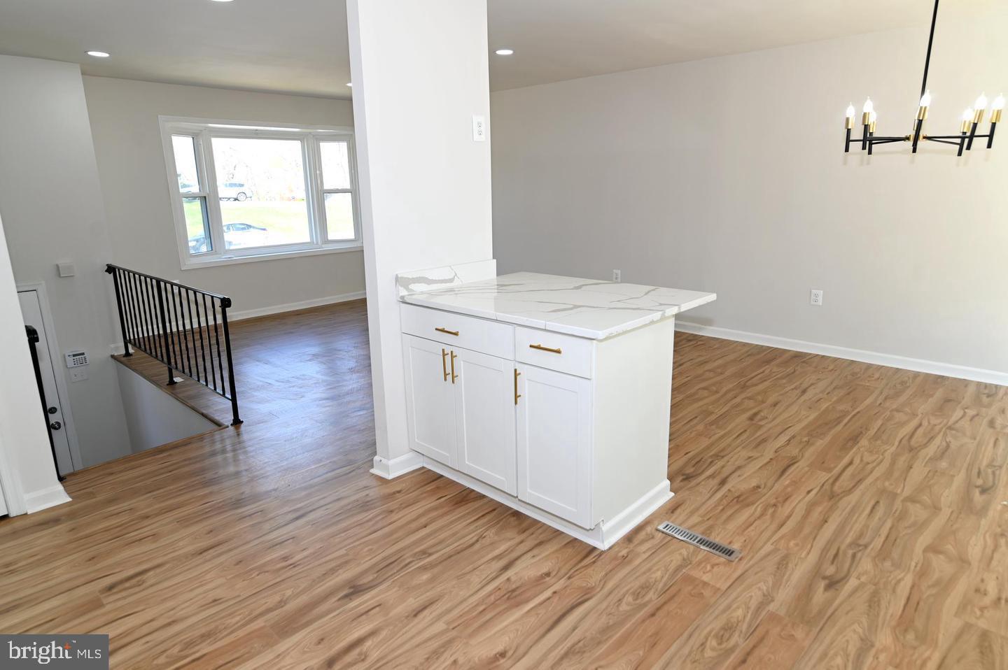 2124 Bell Tree Ln Property Photo 12