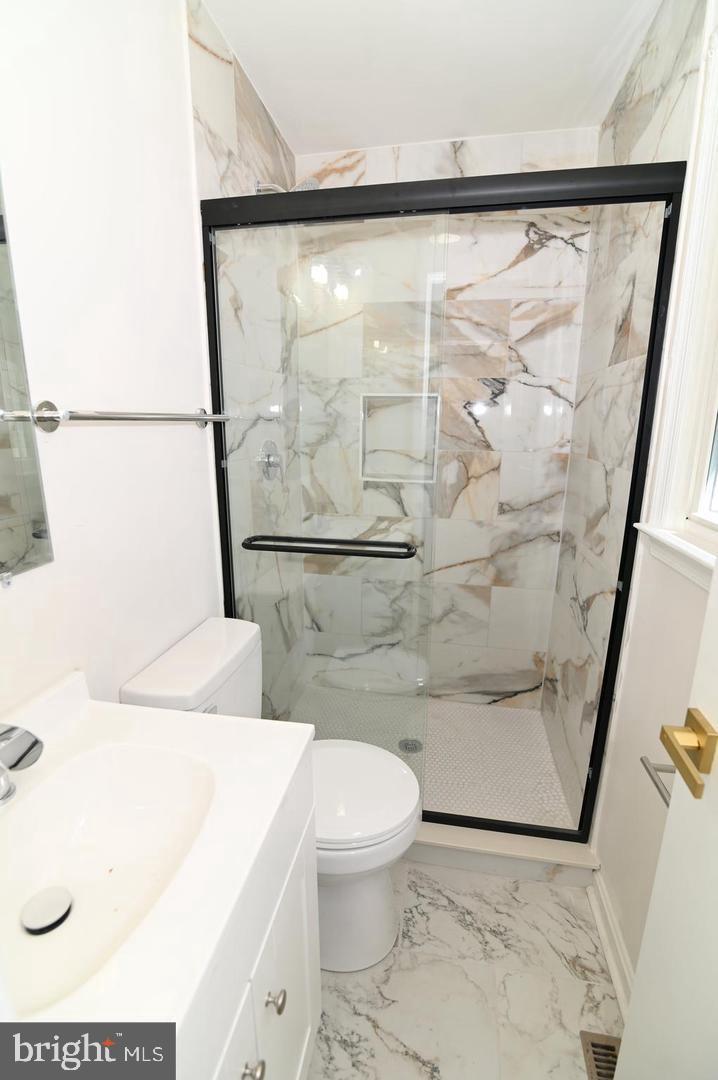 2124 Bell Tree Ln Property Photo 31