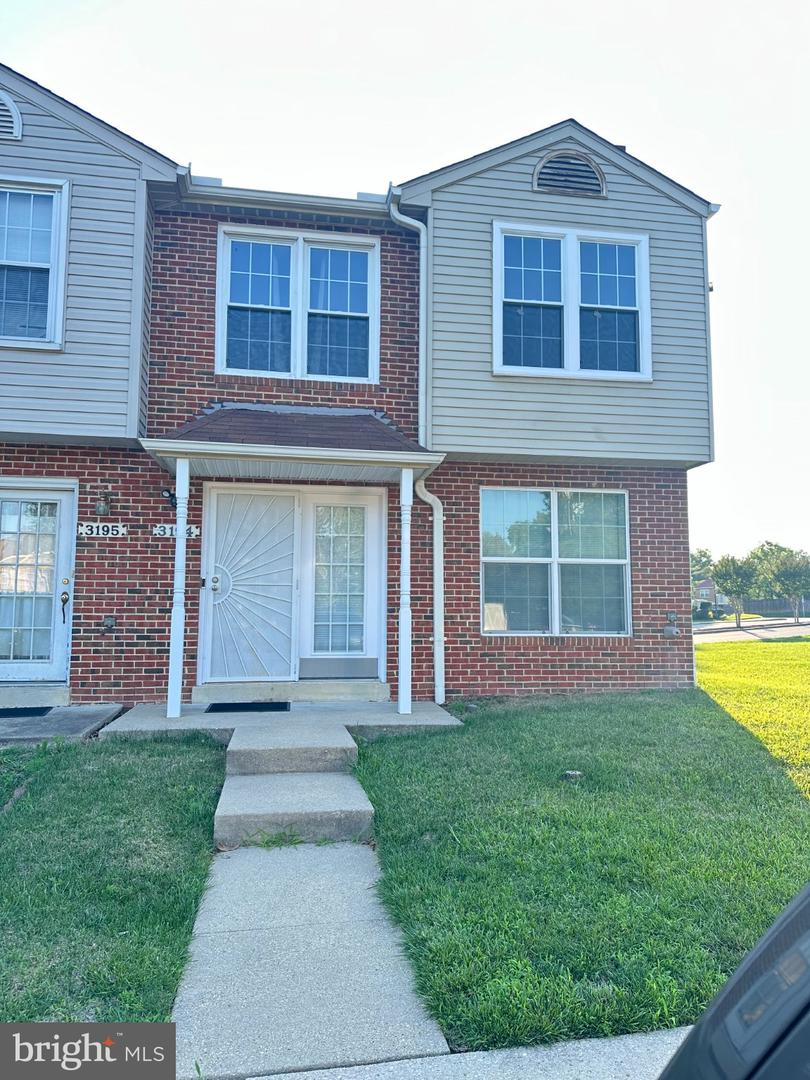 3194 Westdale Ct Property Photo 1