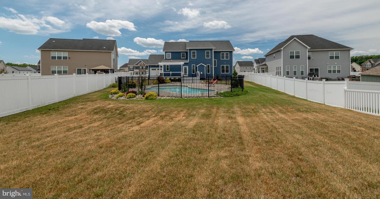 1006 Maiden Grass Dr Property Photo 43