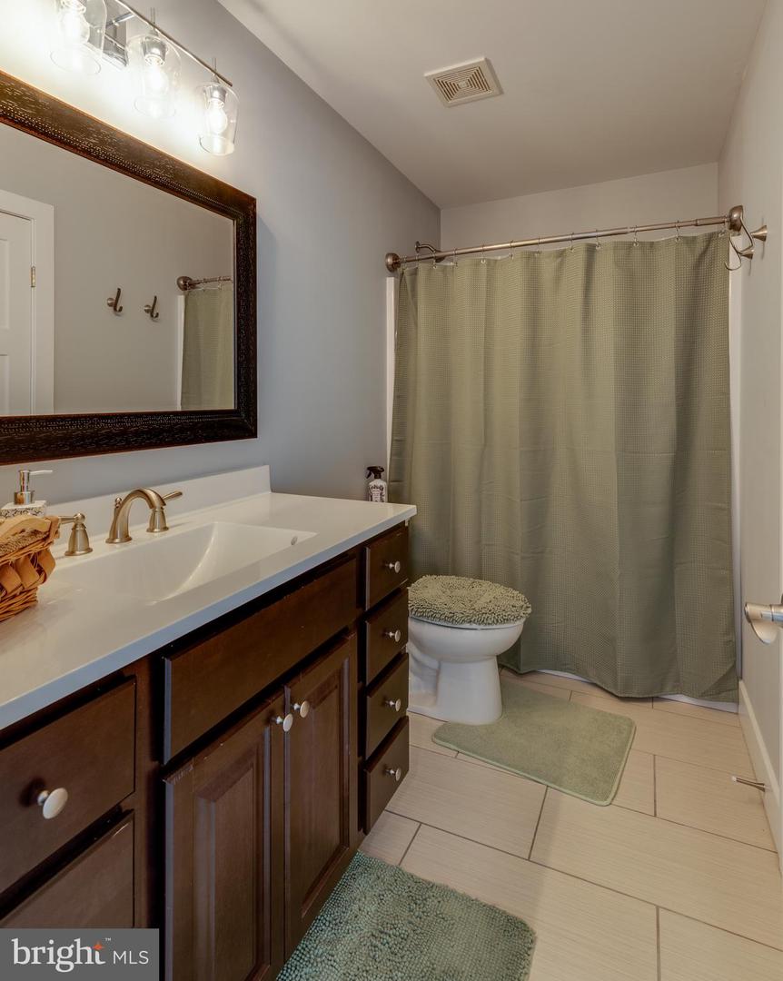 1006 Maiden Grass Dr Property Photo 53
