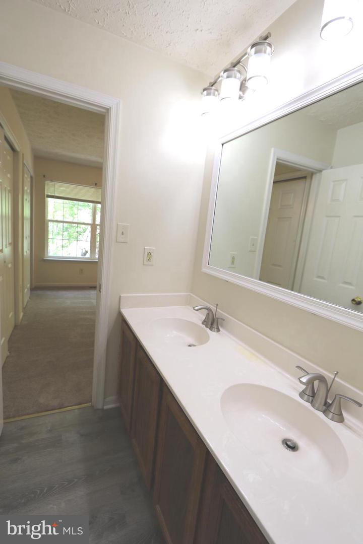 5506 Irish Lord Pl Property Photo 4