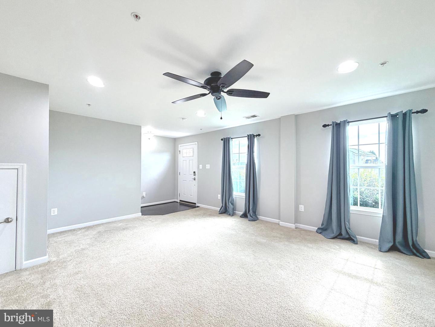 1057 Agricopia Dr Property Photo 6