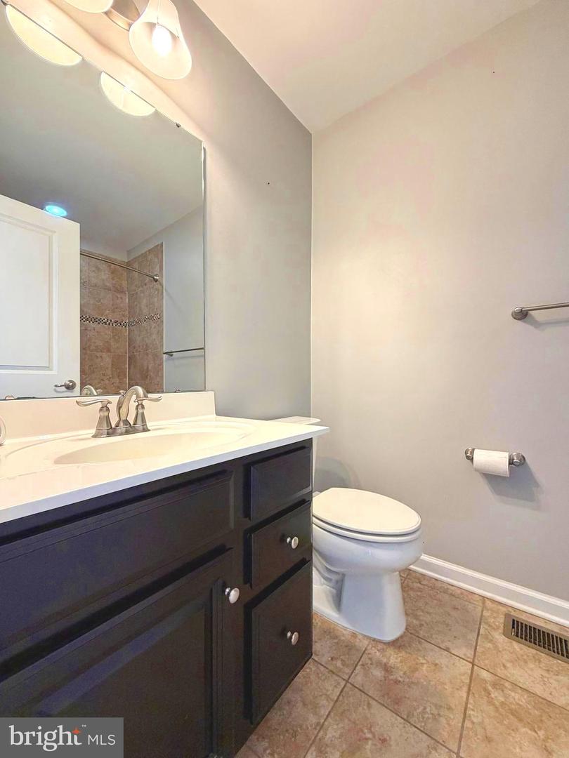 1057 Agricopia Dr Property Photo 47