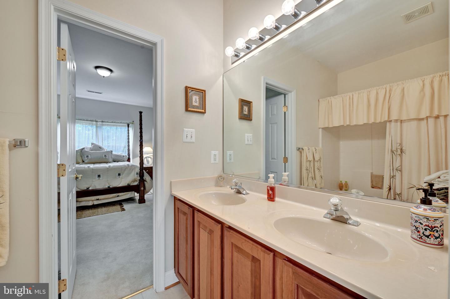 7980 Norwich Ct Property Photo 23