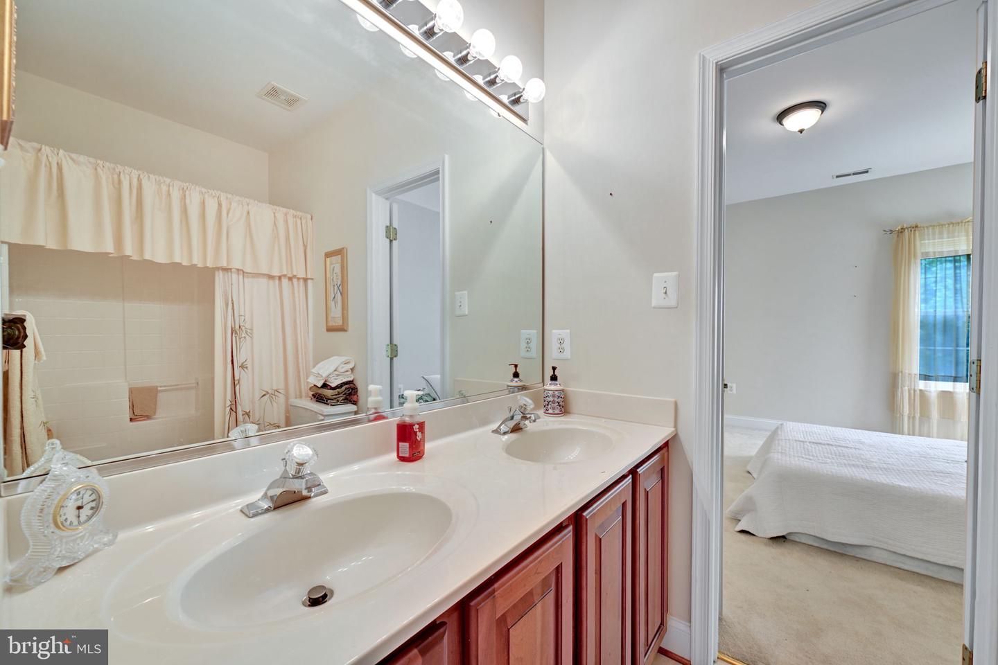 7980 Norwich Ct Property Photo 24