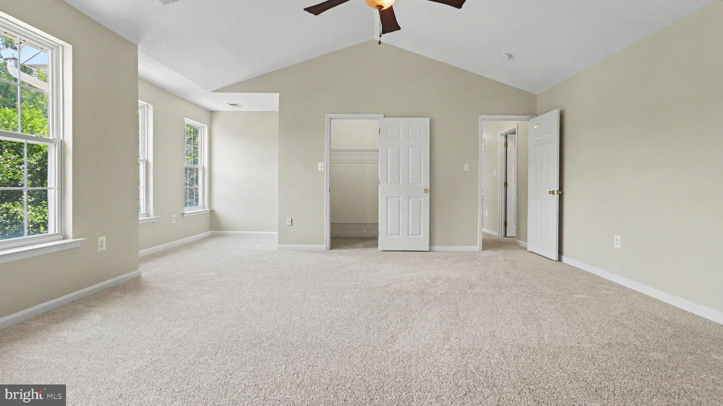 101 Powhatan Ct Property Photo 32