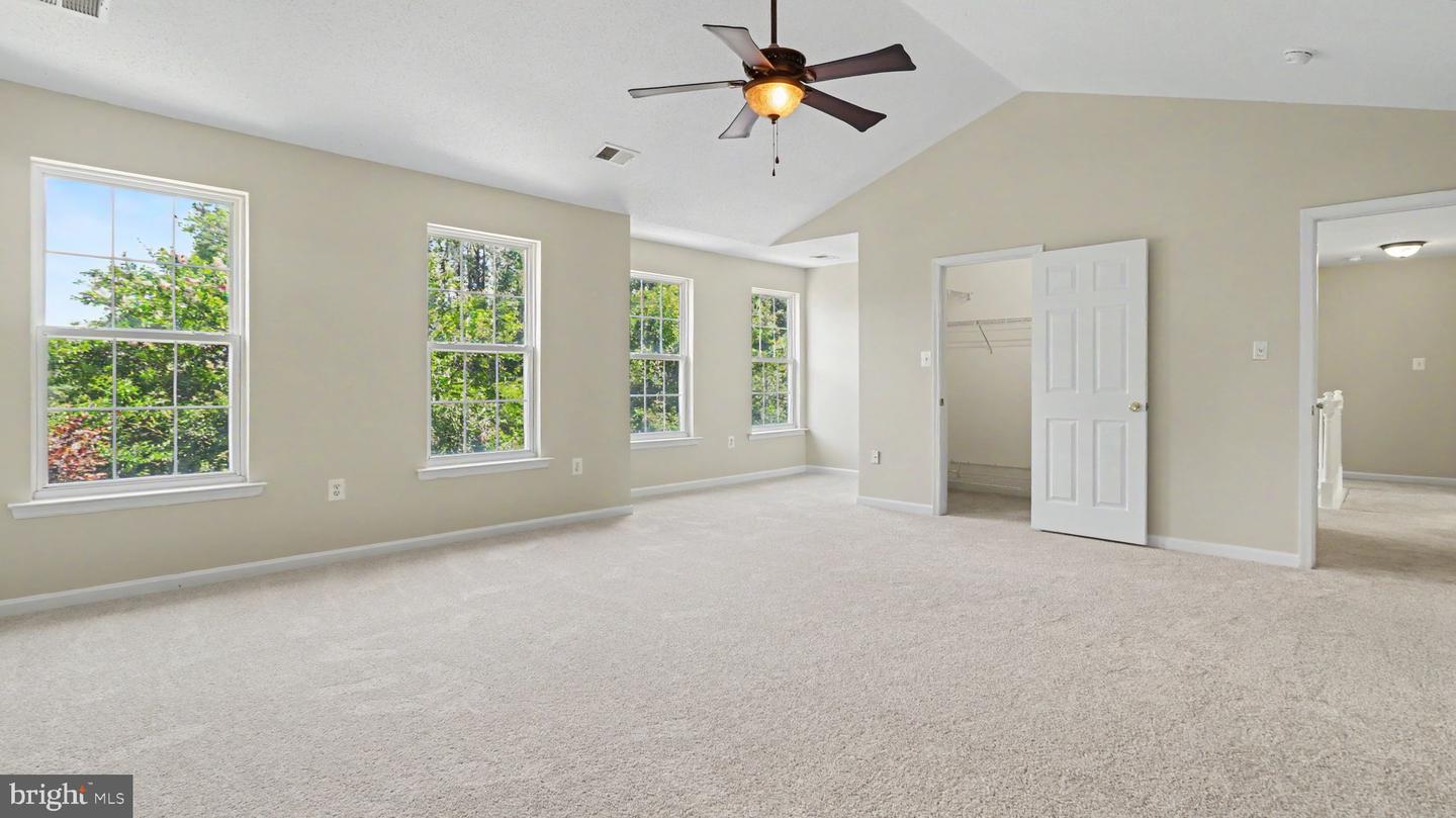 101 Powhatan Ct Property Photo 34