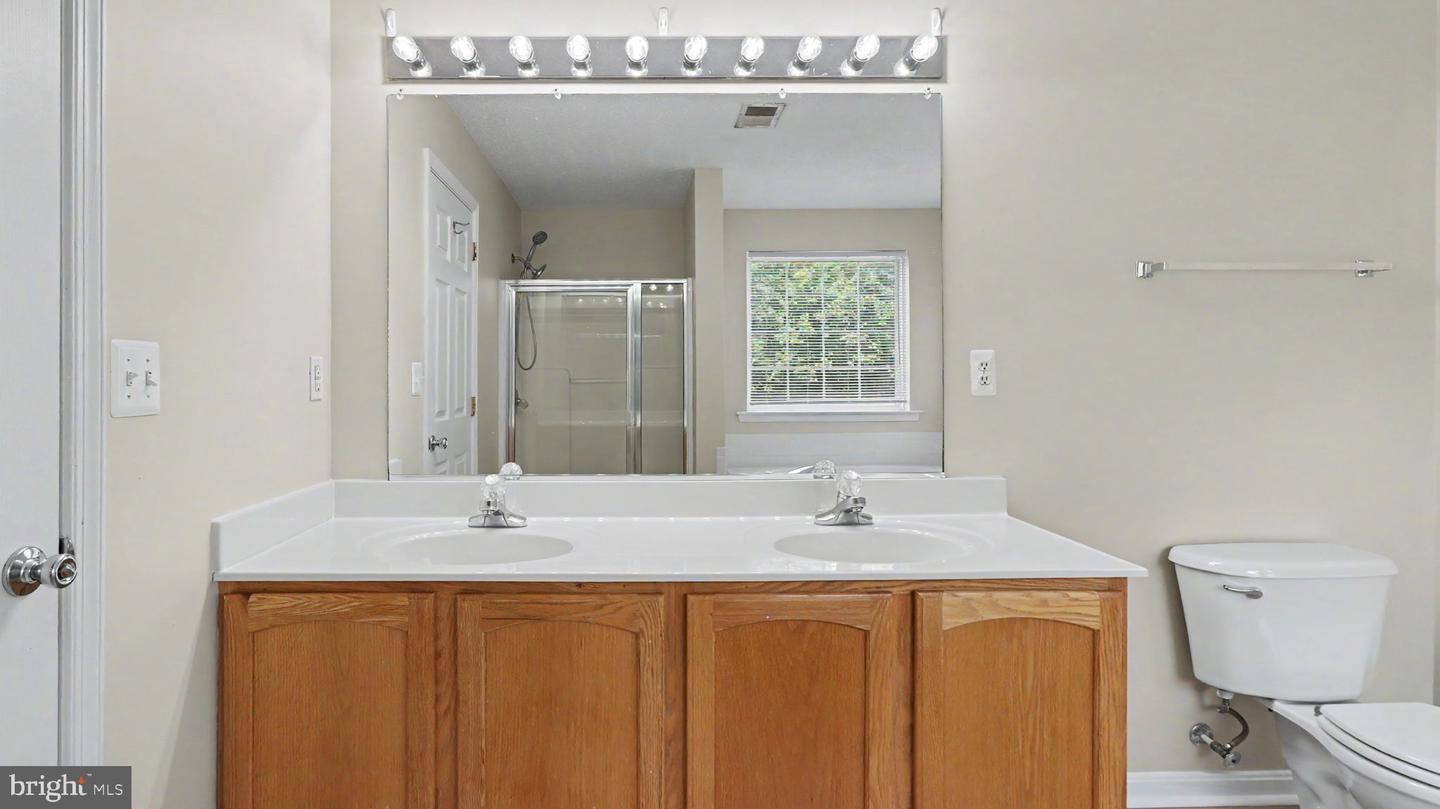 101 Powhatan Ct Property Photo 36