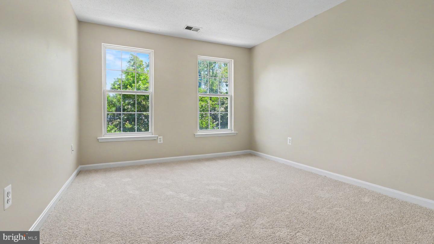 101 Powhatan Ct Property Photo 48