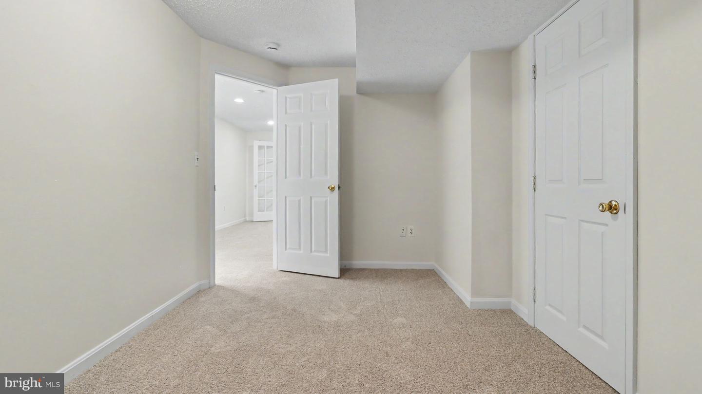 101 Powhatan Ct Property Photo 63
