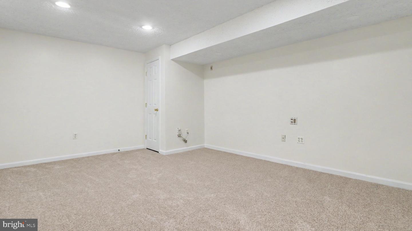 101 Powhatan Ct Property Photo 65