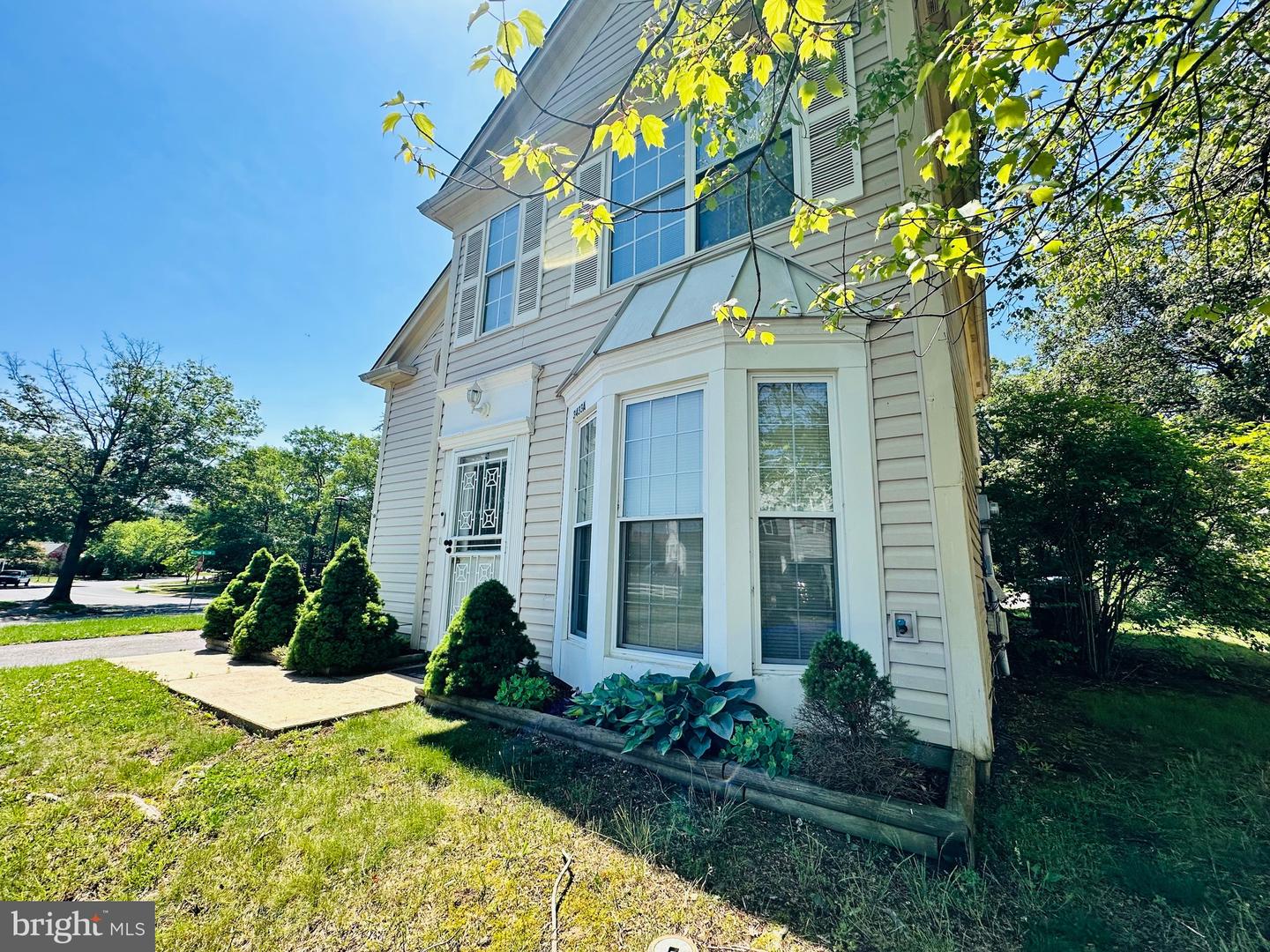 3433-a Azalea Pl Property Photo 7