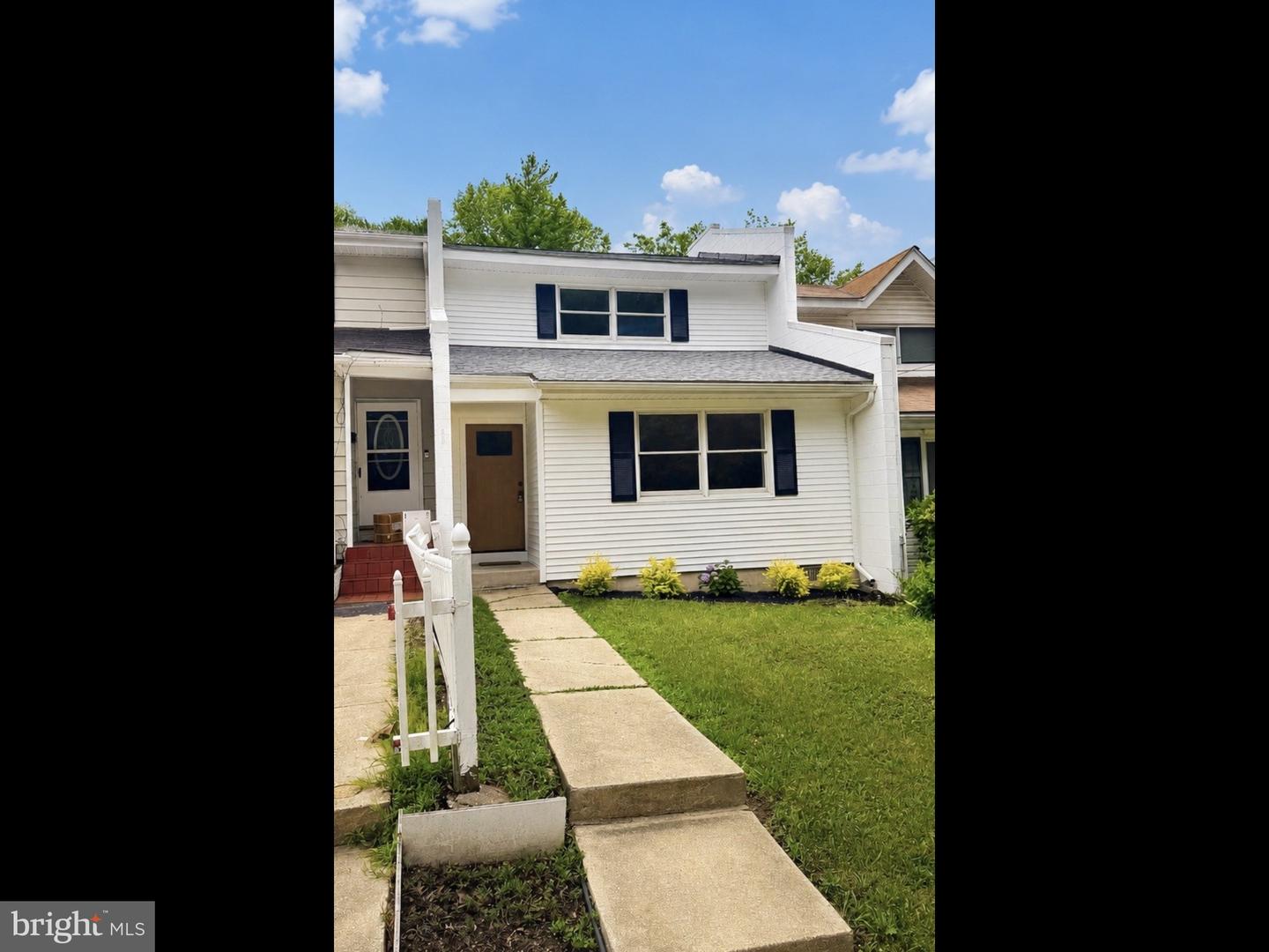 6713 Glen Albin Rd Property Photo 1