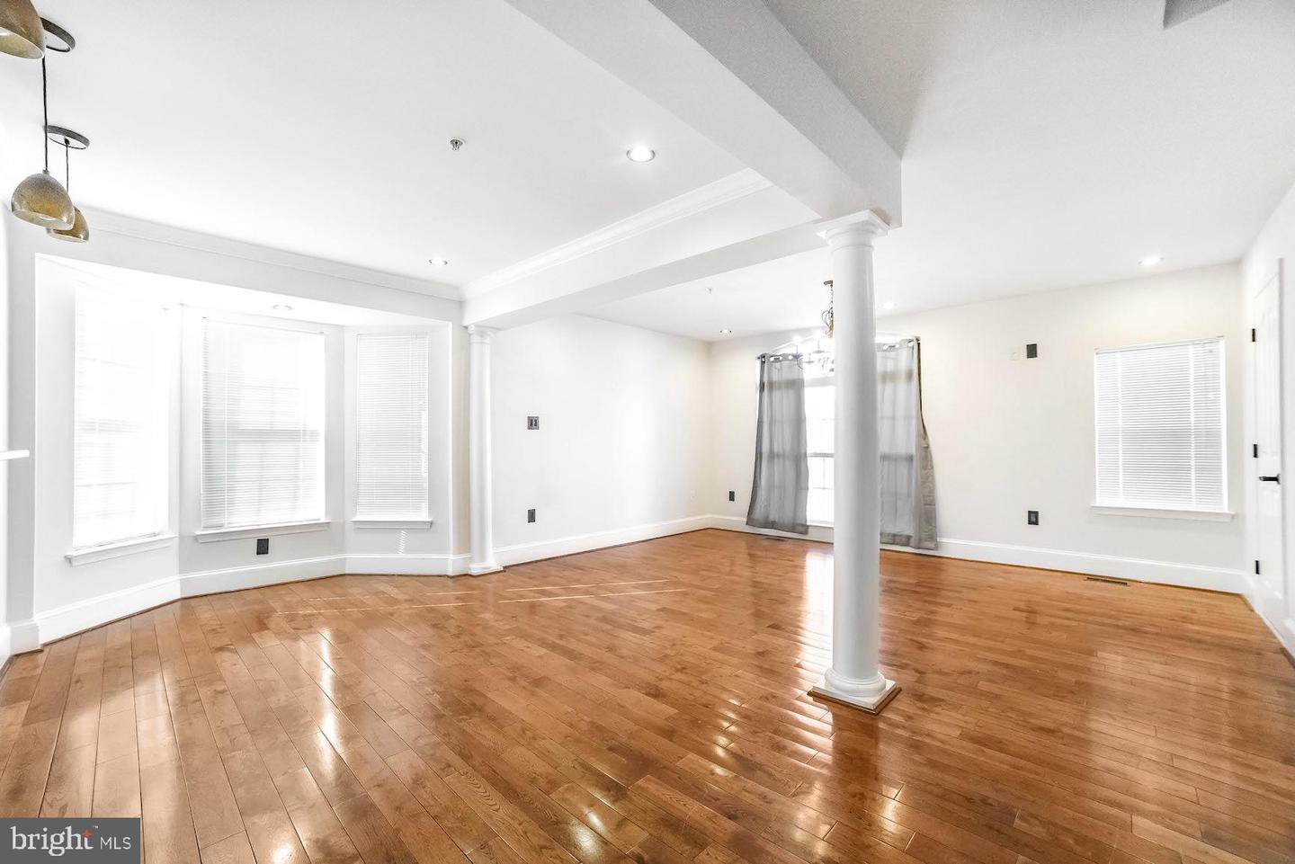 3100 Esser Pl Property Photo 12