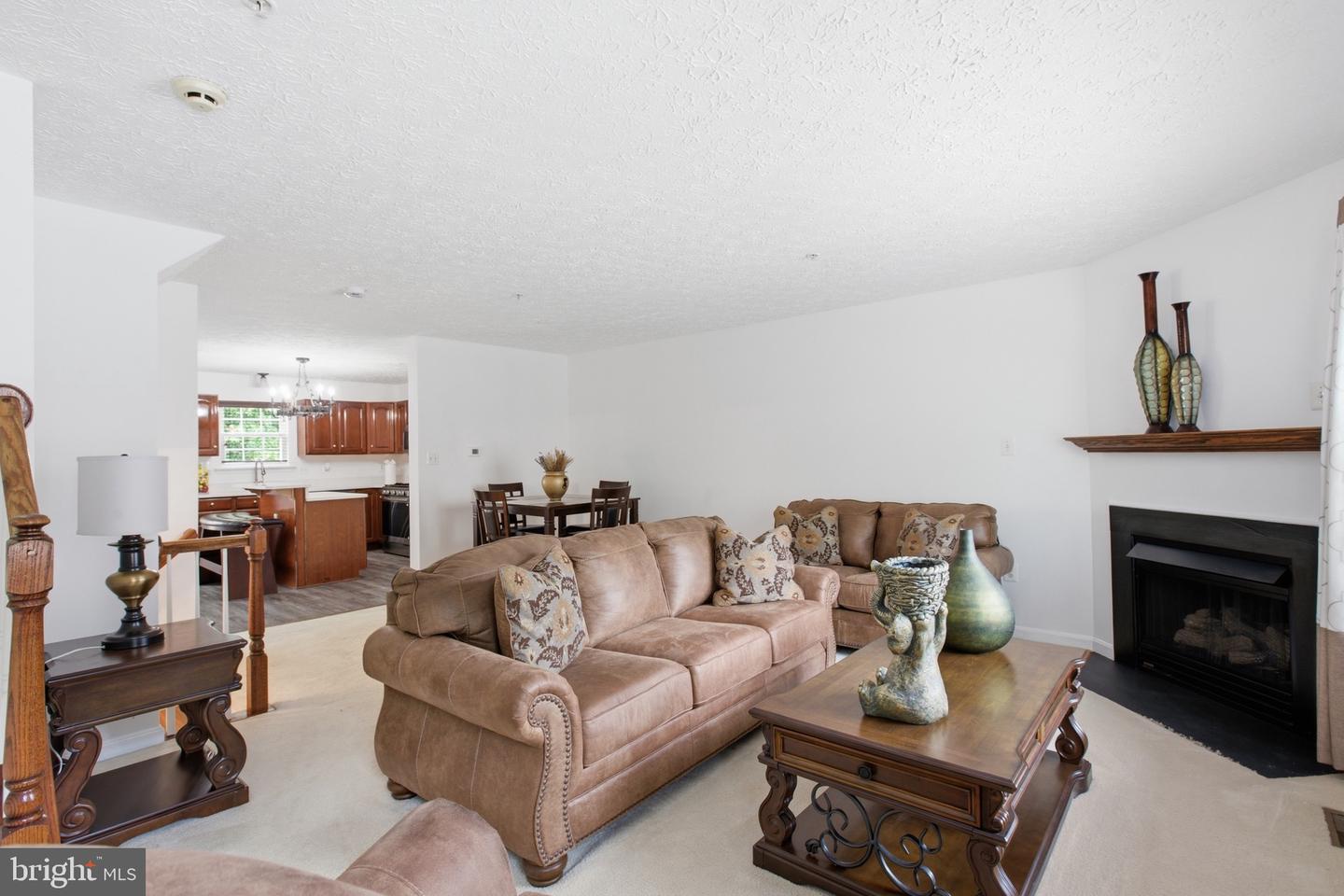 8012 Bullfinch Pl Property Photo 15