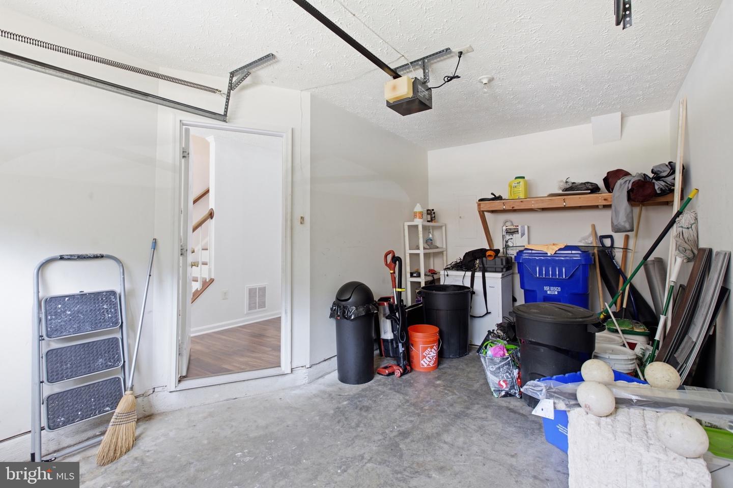 8012 Bullfinch Pl Property Photo 29